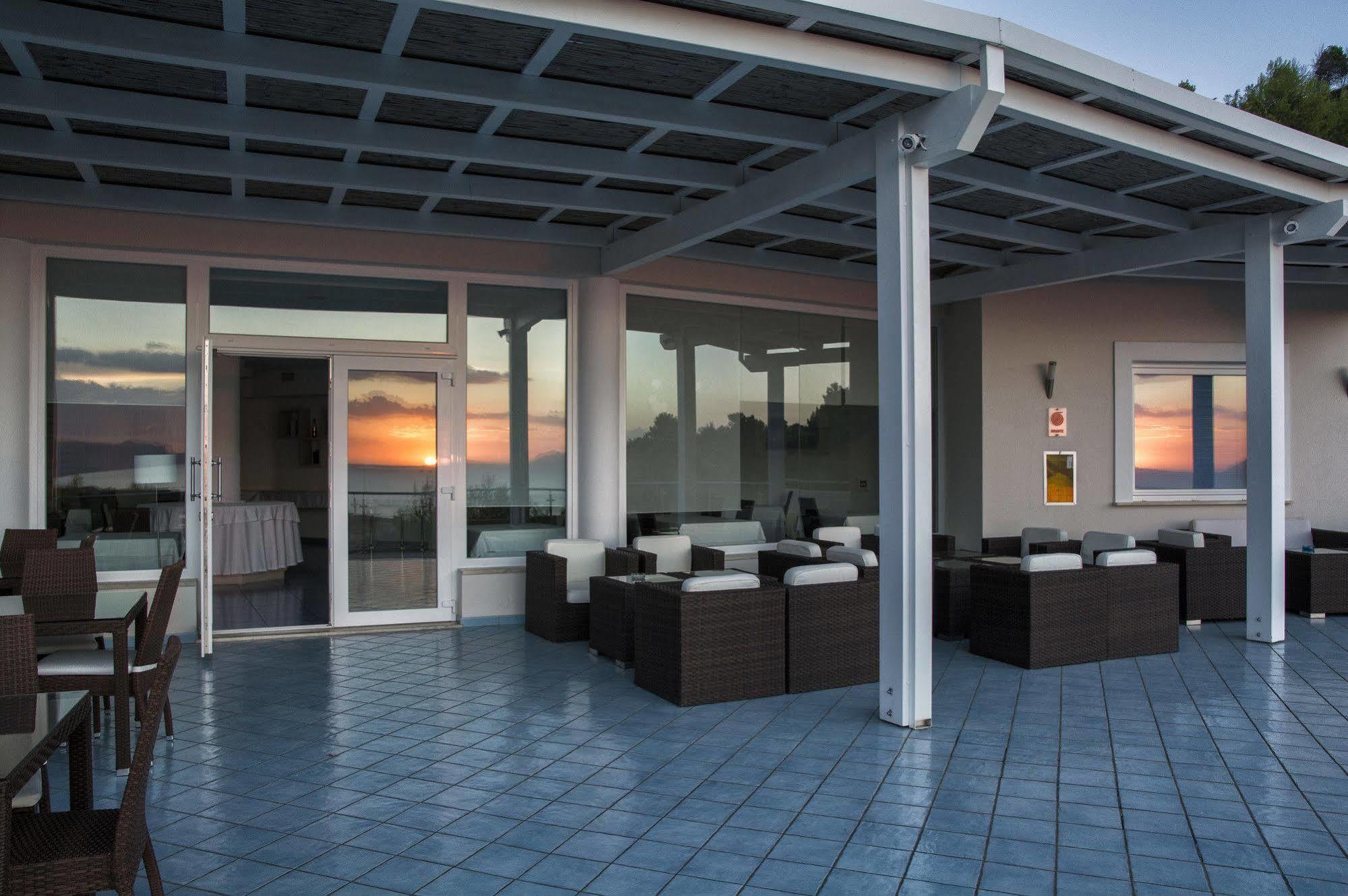 Moresco Park 3* Sperlonga