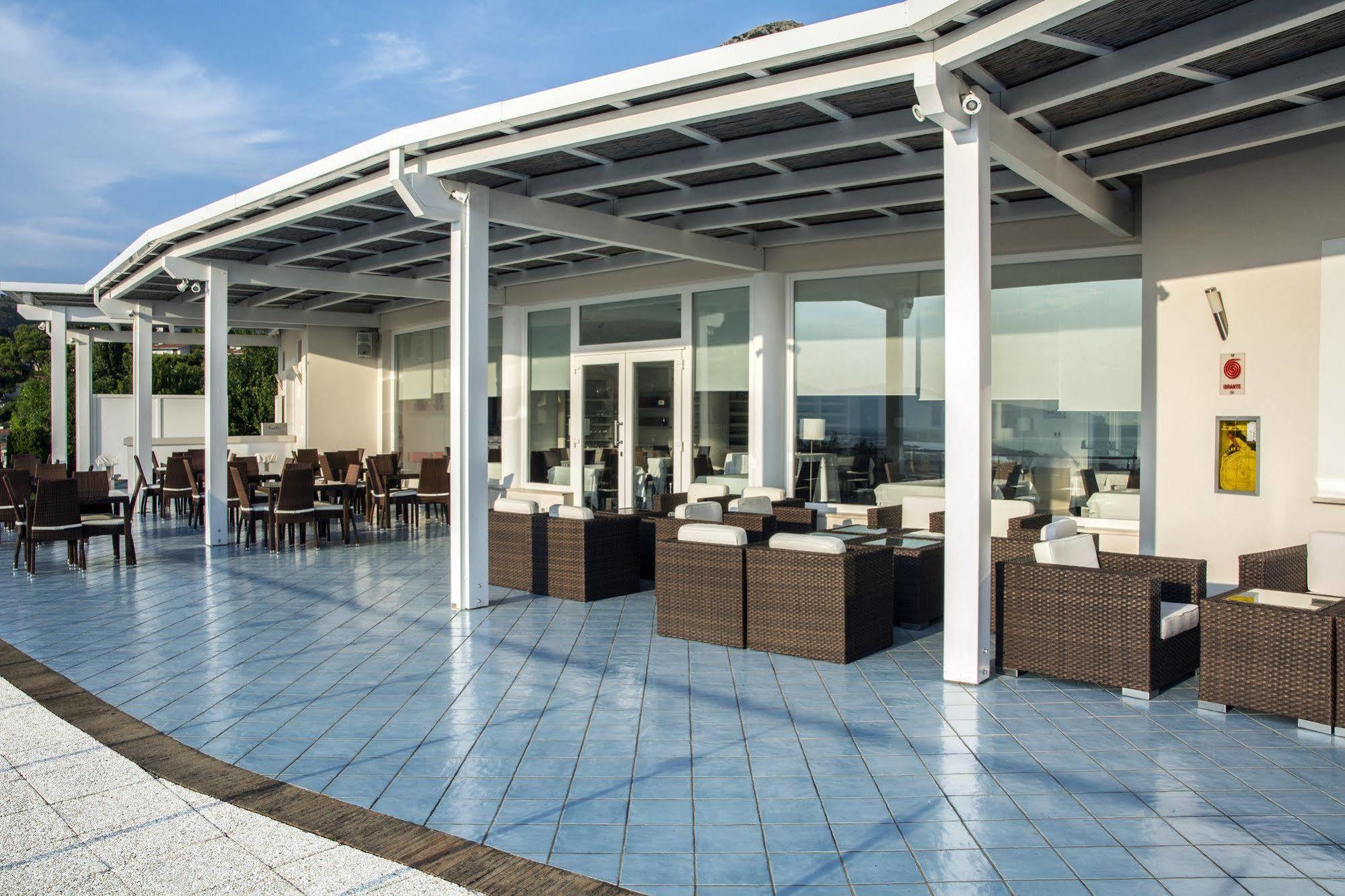 Hotel Moresco Park 3*