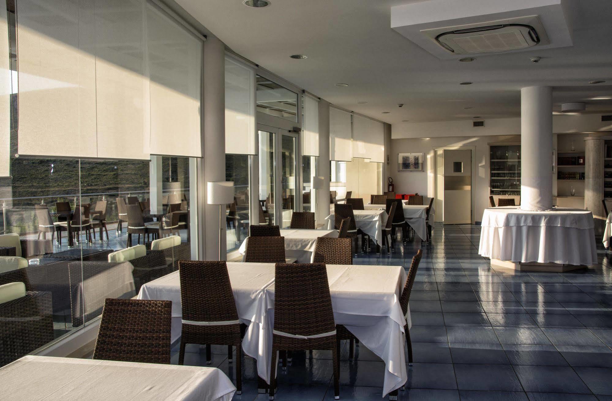 Moresco Park 3* Sperlonga